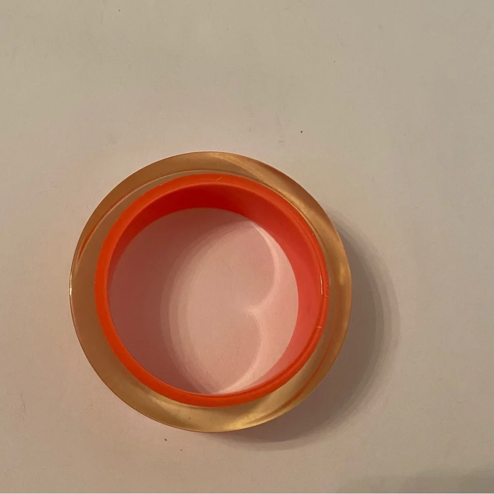 KATE SPADE BRACELET BANGLE ORANGE CLEAR LUCITE GOLD SPADE ONE SIZE OS SLIP ON - Picture 9 of 9
